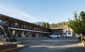 Radium Park Lodge